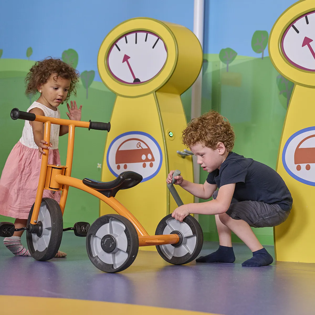 PEPPA PIG MERLIN DAY2 03 GARAGE 0281 1200X1200