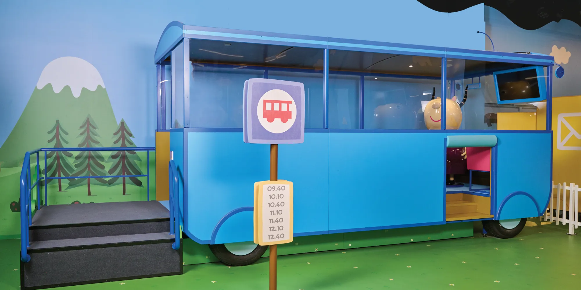 Madame Gazelle's School Bus Trip at Peppa Pig World of Play